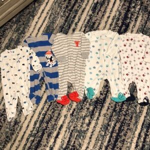 Lot of FIVE Carter’s 3 month Pjs and Outfit